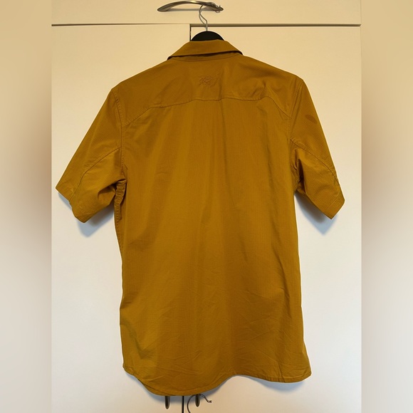 NWOT Arc'teryx Kaslo S/S Button Up size Small - Picture 3 of 4